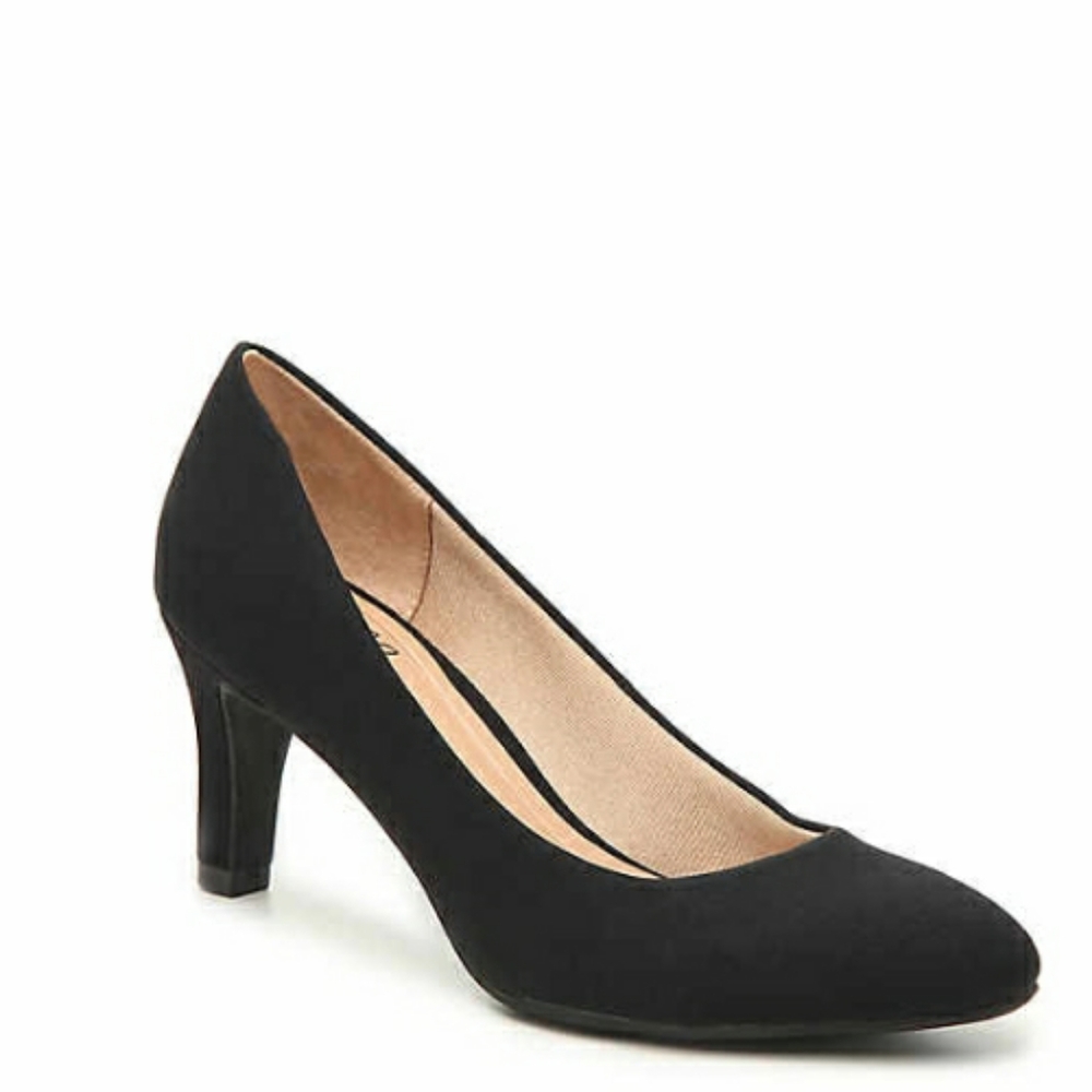 COPY - NWB Black Abella galaxy pumps